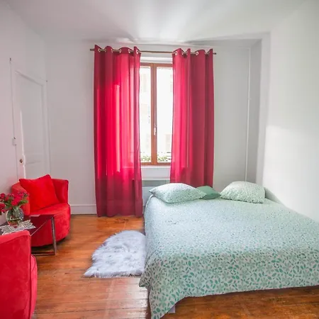 Appartement Уютная, Светлая Двухкомнатная Квартира Недалеко От Парка Астерих Persan